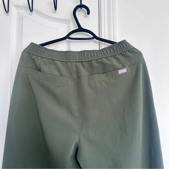 Figs Technical Collection Scrub Set - Picture 10 of 16